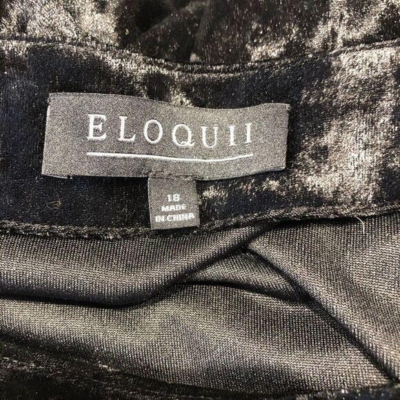 Eloquii Crushed Velvet Black Flare Sleeve Top Size 18 - Picture 6 of 7